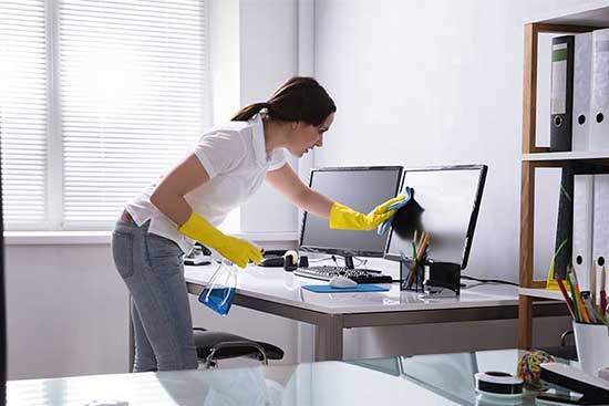 Office-Cleaning-Services-550